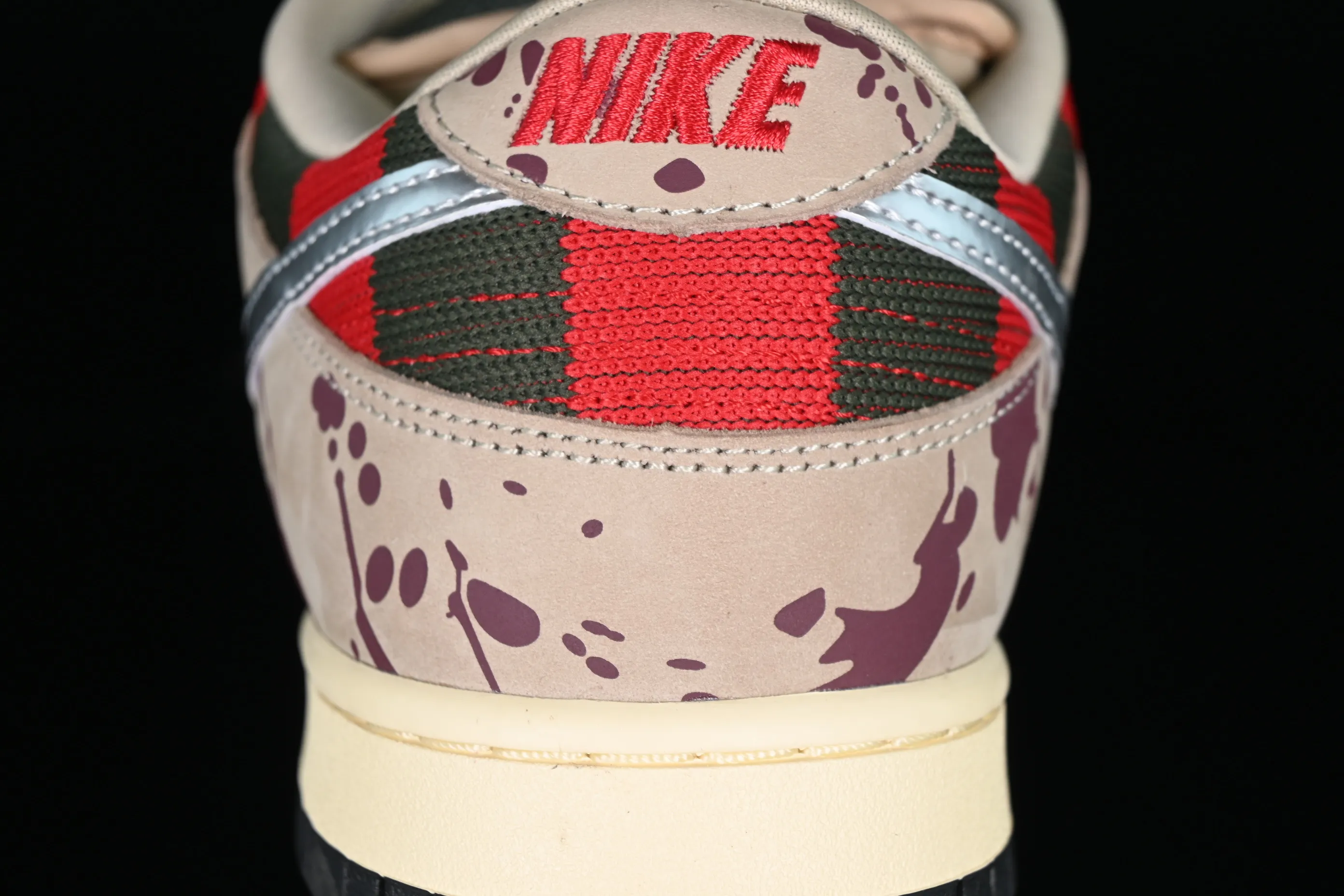 All Categories Nk SB Dunk Series Nk SB Dunk Low Low-top sneakers Pure original version Nk Dunk SB Low "Freddy Krueger" A Nightmare on Elm Street SB low-top sports and leisure sneakers 313170-202